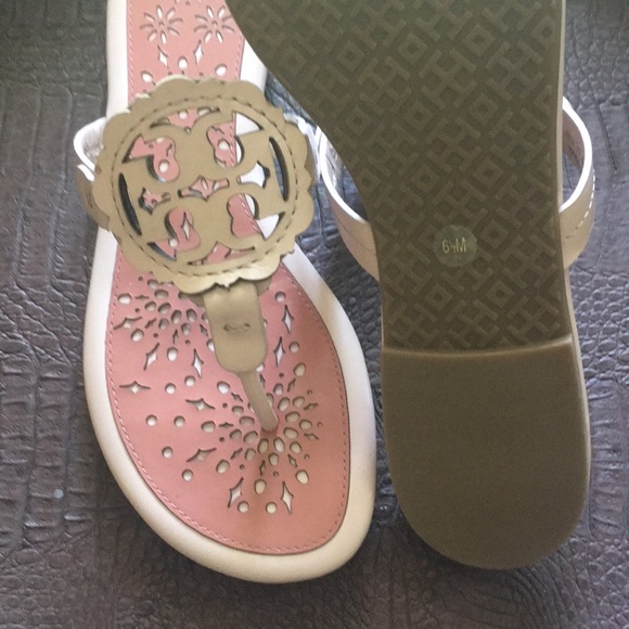 NEW Tory Burch Miller Scallop Sandals - Picture 6 of 8
